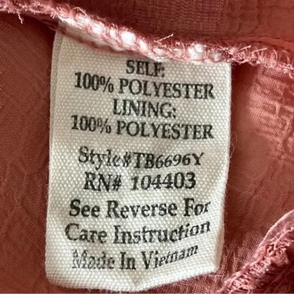 Flower & Feather | Pink Boho Textured Swiss Dot Tiered Peasant Top, Medium - Picture 5 of 5